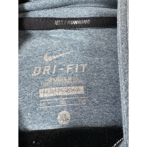 Nike Running Shirt Size XL Dri-Fit Long Sleeve 1/4 zip pullover - Picture 4 of 6
